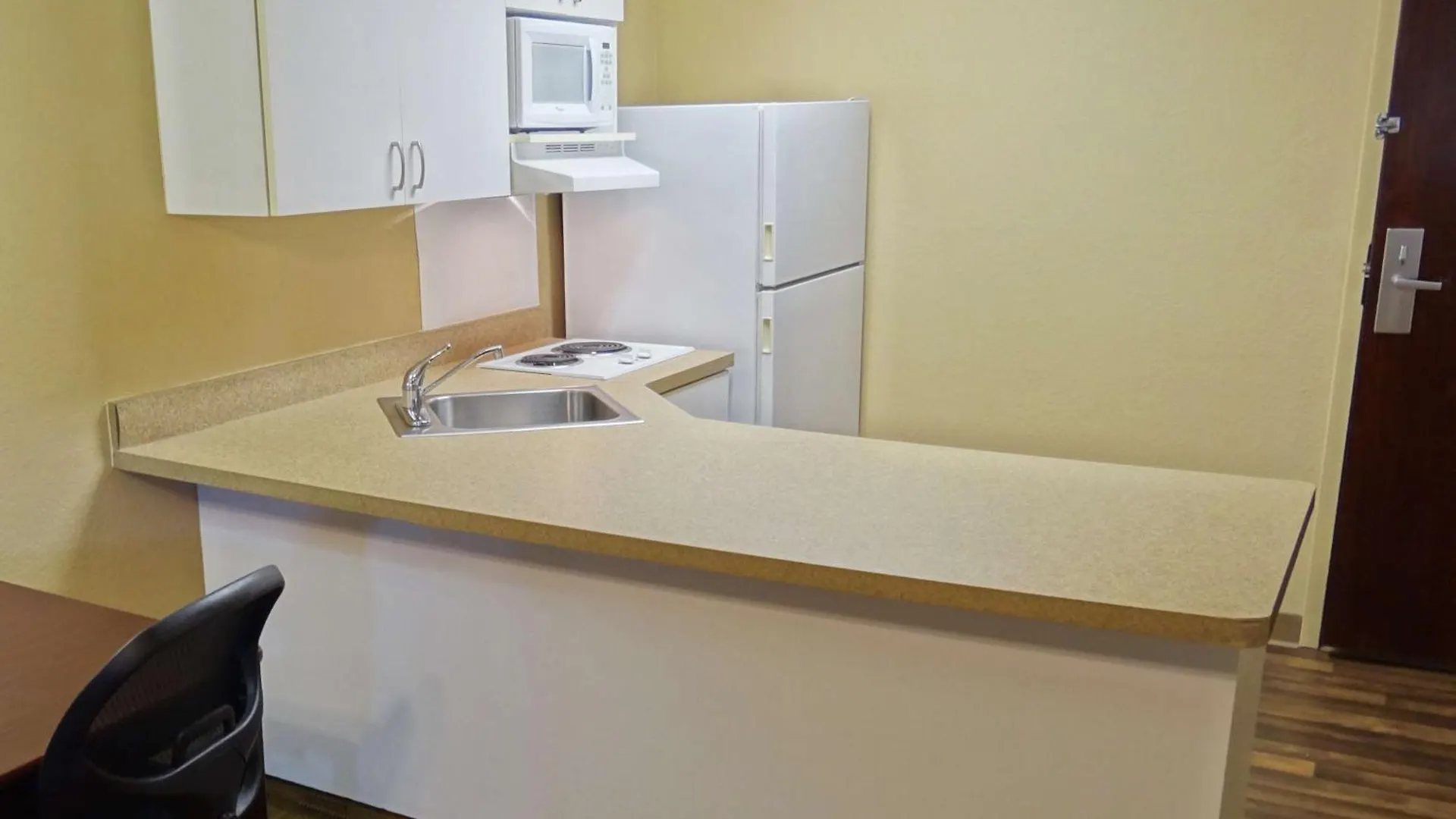 Extended Stay America Suites - Elizabeth - Newark Airport Hotel