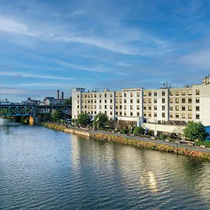 Hotel Hampton & Newark-harrison-riverwalk